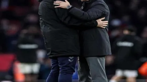 曹植才情绝唱：三国才子陨落之谜，探析命运无常，热议精彩观点，五大精彩回应！